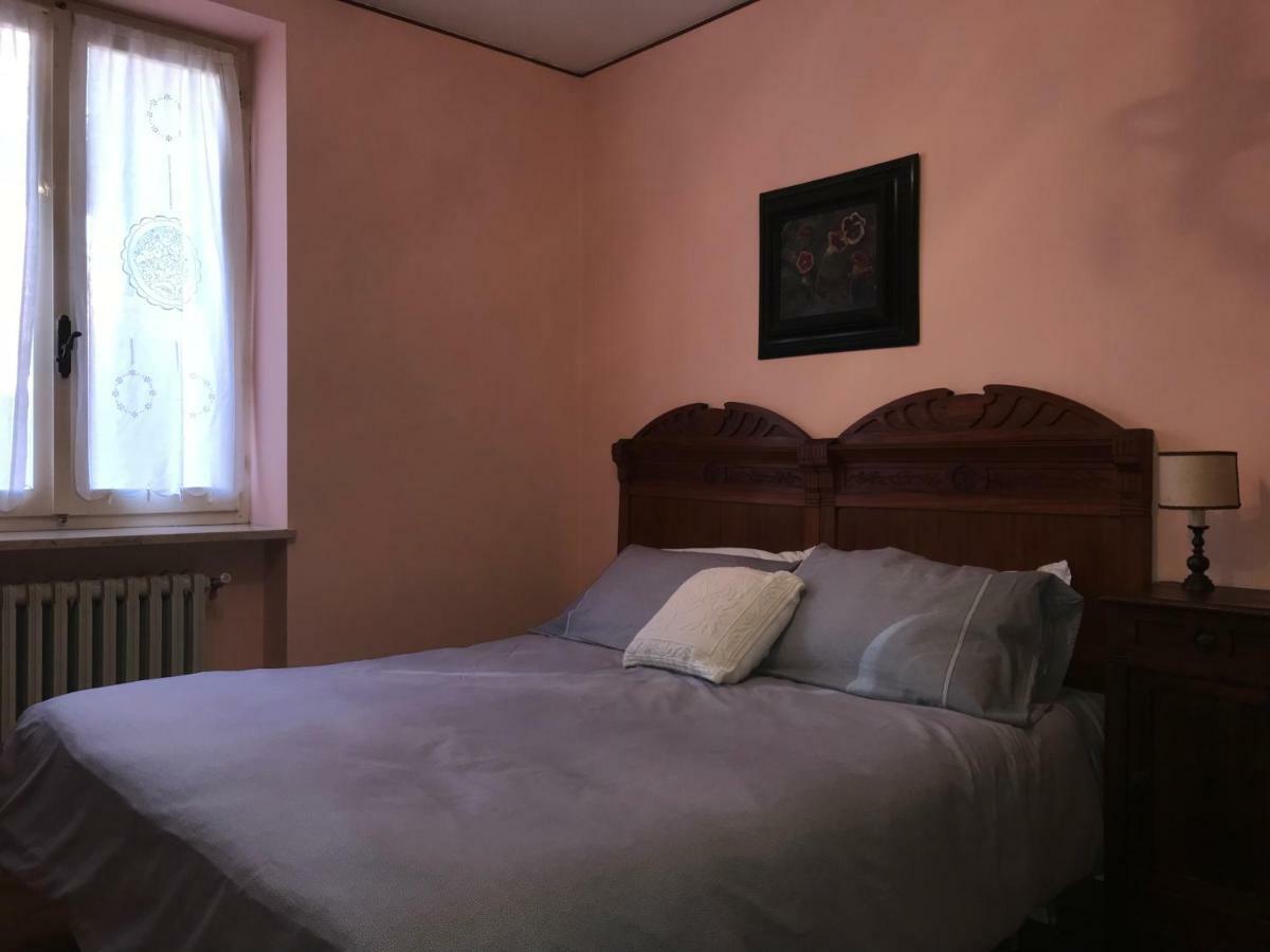 Apartamento Bed & Roses “Gege” La Morra Exterior foto